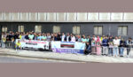 লন্ডনে বাংলাদেশ হাইকমিশন ঘেরাও : শিক্ষার্থীদের উপর হামলার প্রতিবাদ